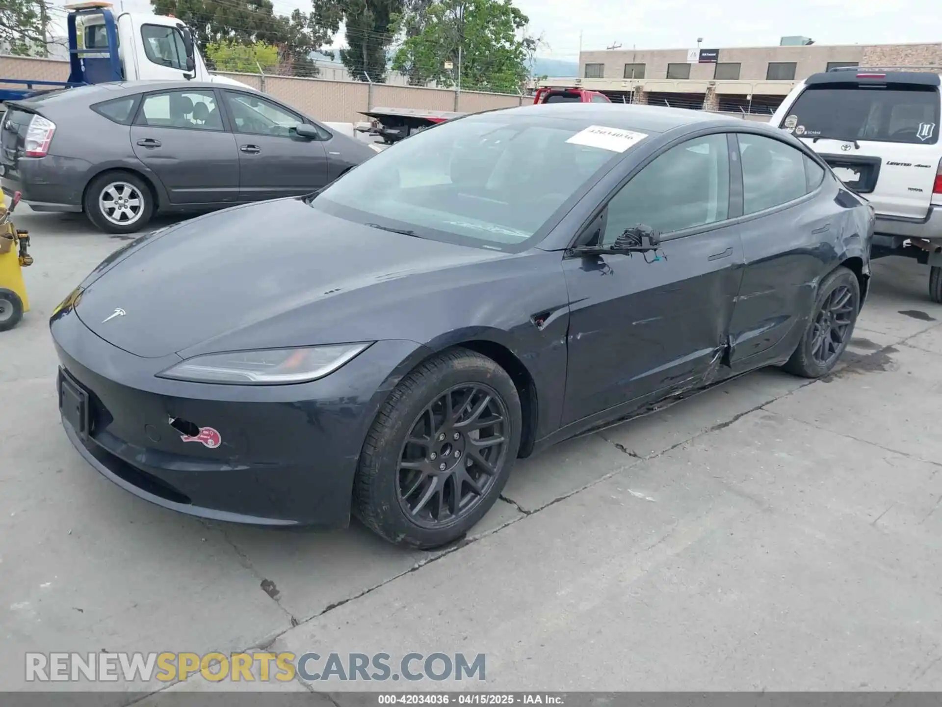 2 Photograph of a damaged car 5YJ3E1EA2RF784394 TESLA MODEL 3 2024