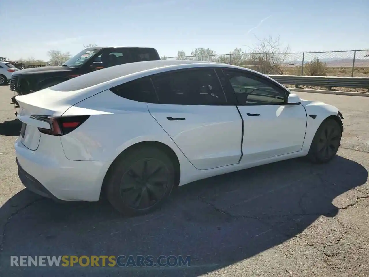 3 Фотография поврежденного автомобиля 5YJ3E1EA2RF821959 TESLA MODEL 3 2024