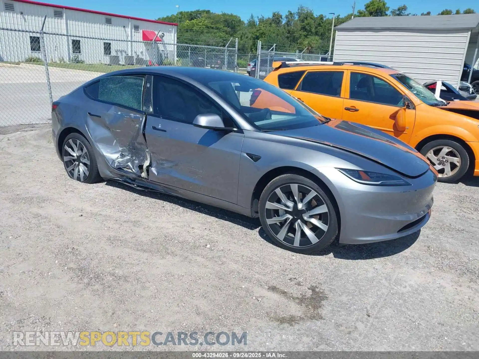 1 Photograph of a damaged car 5YJ3E1EA2RF870529 TESLA MODEL 3 2024