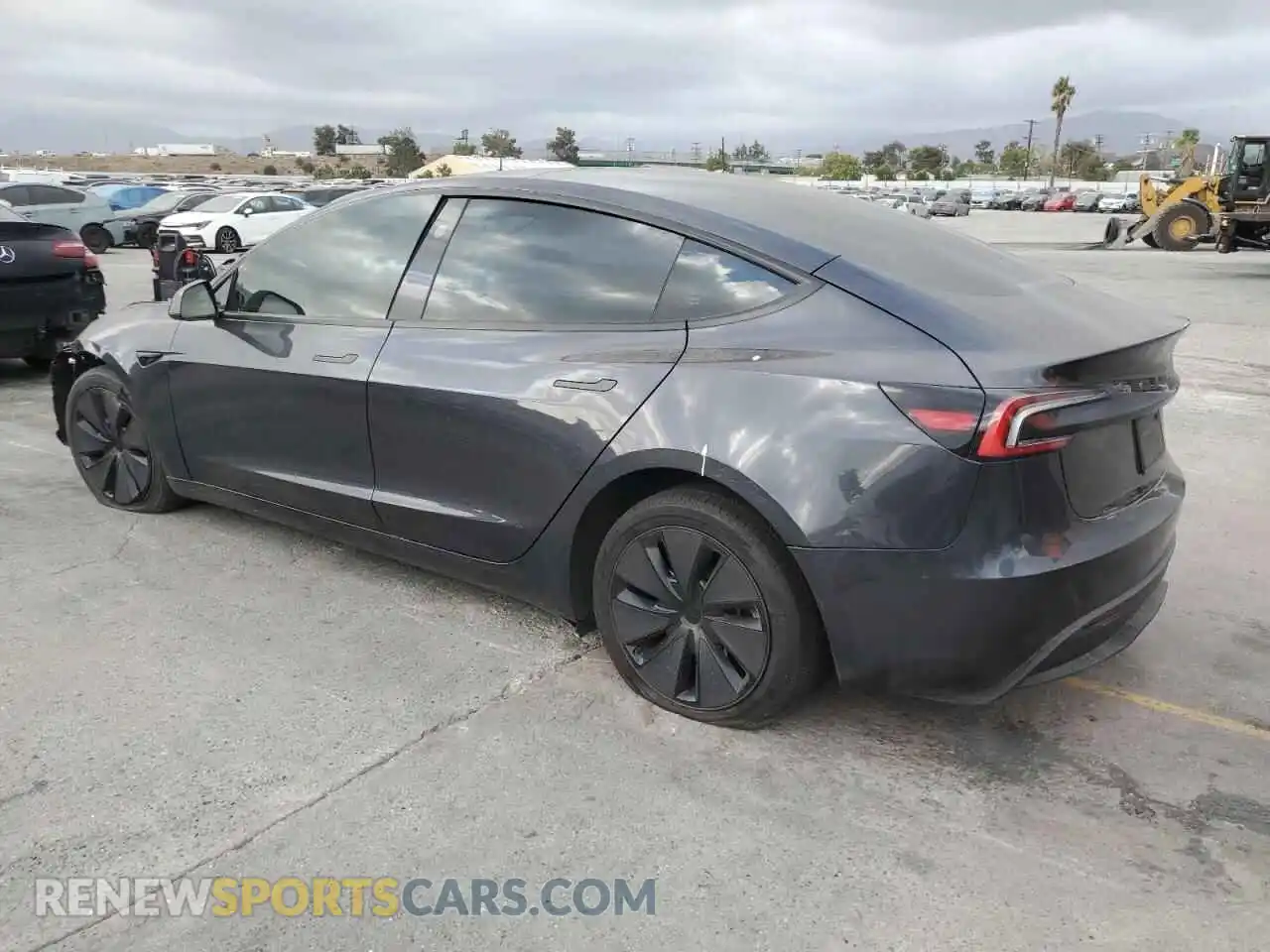 2 Фотография поврежденного автомобиля 5YJ3E1EA3RF740971 TESLA MODEL 3 2024