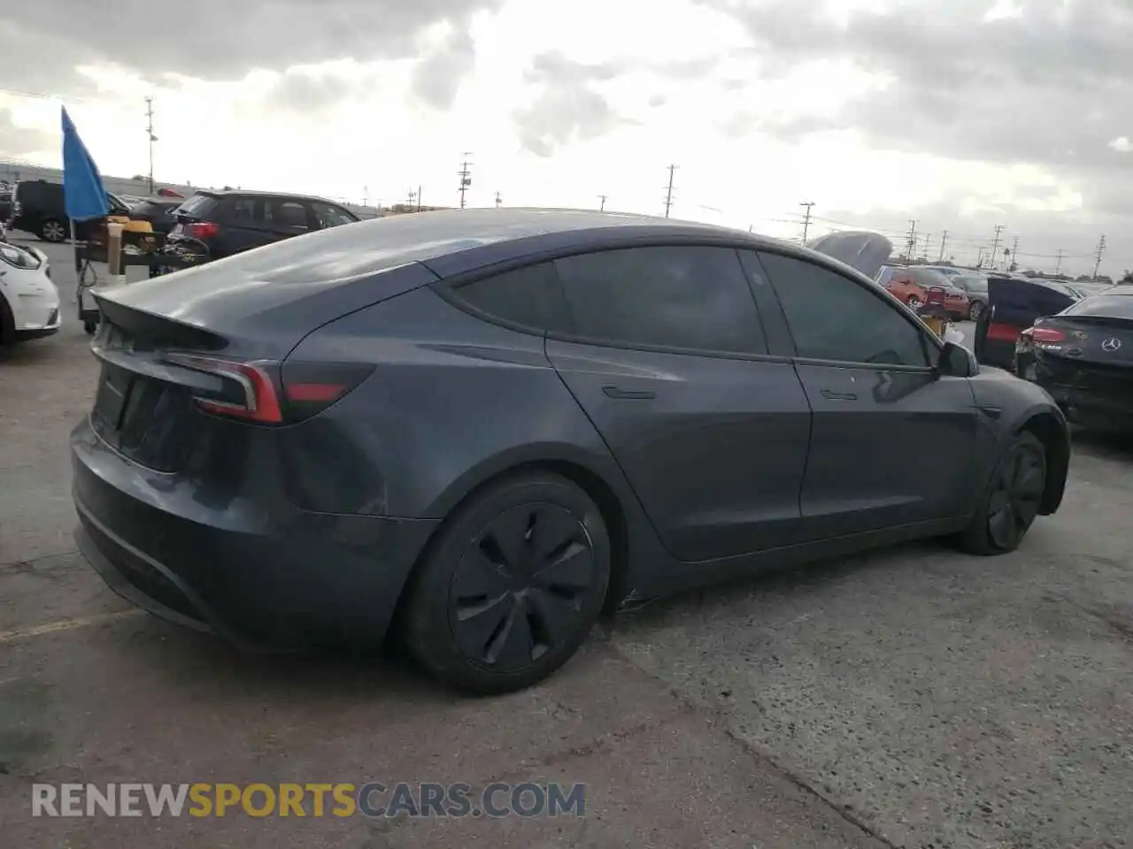 3 Фотография поврежденного автомобиля 5YJ3E1EA3RF740971 TESLA MODEL 3 2024