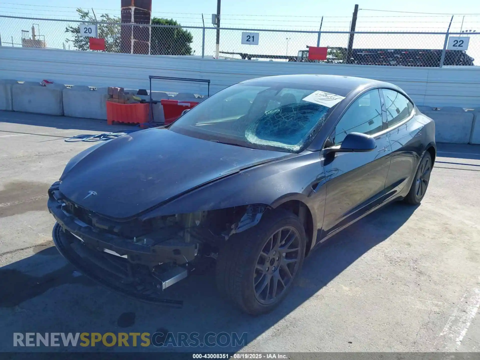 2 Photograph of a damaged car 5YJ3E1EA4RF722091 TESLA MODEL 3 2024
