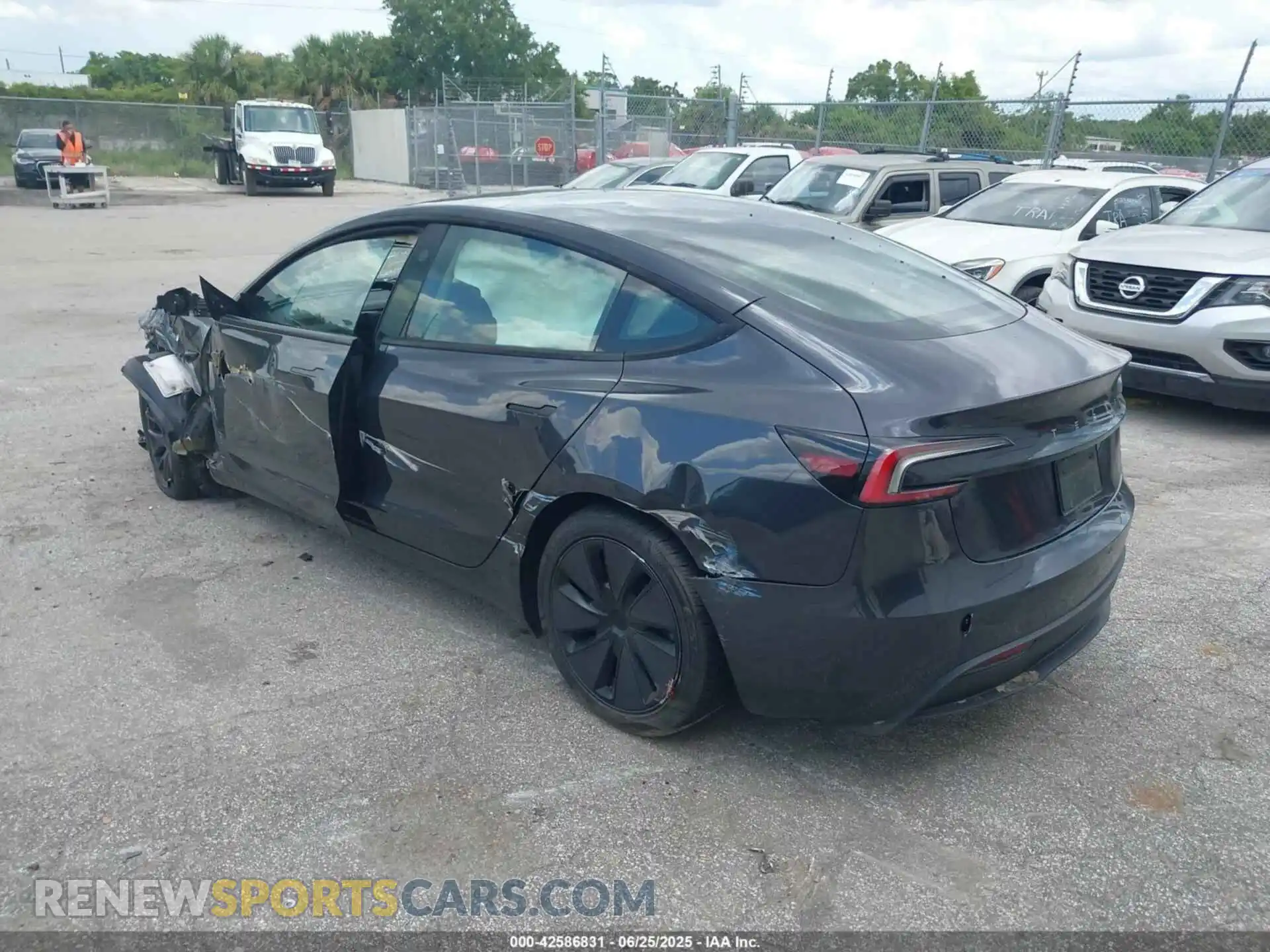 3 Photograph of a damaged car 5YJ3E1EA4RF722849 TESLA MODEL 3 2024