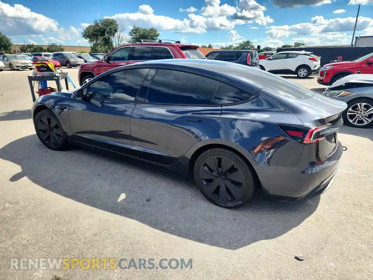 2 Фотография поврежденного автомобиля 5YJ3E1EA4RF724147 TESLA MODEL 3 2024