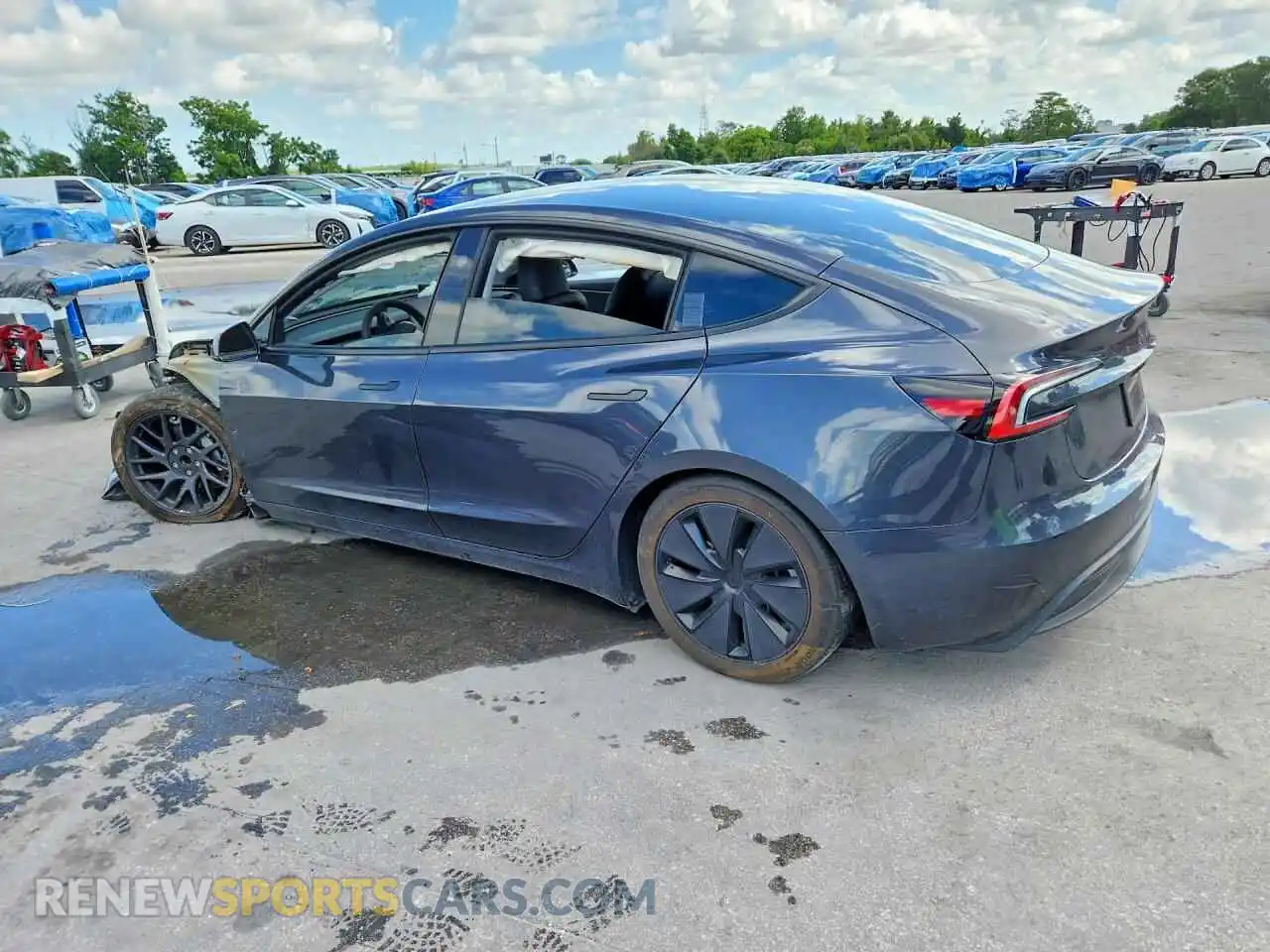 2 Photograph of a damaged car 5YJ3E1EA4RF740963 TESLA MODEL 3 2024