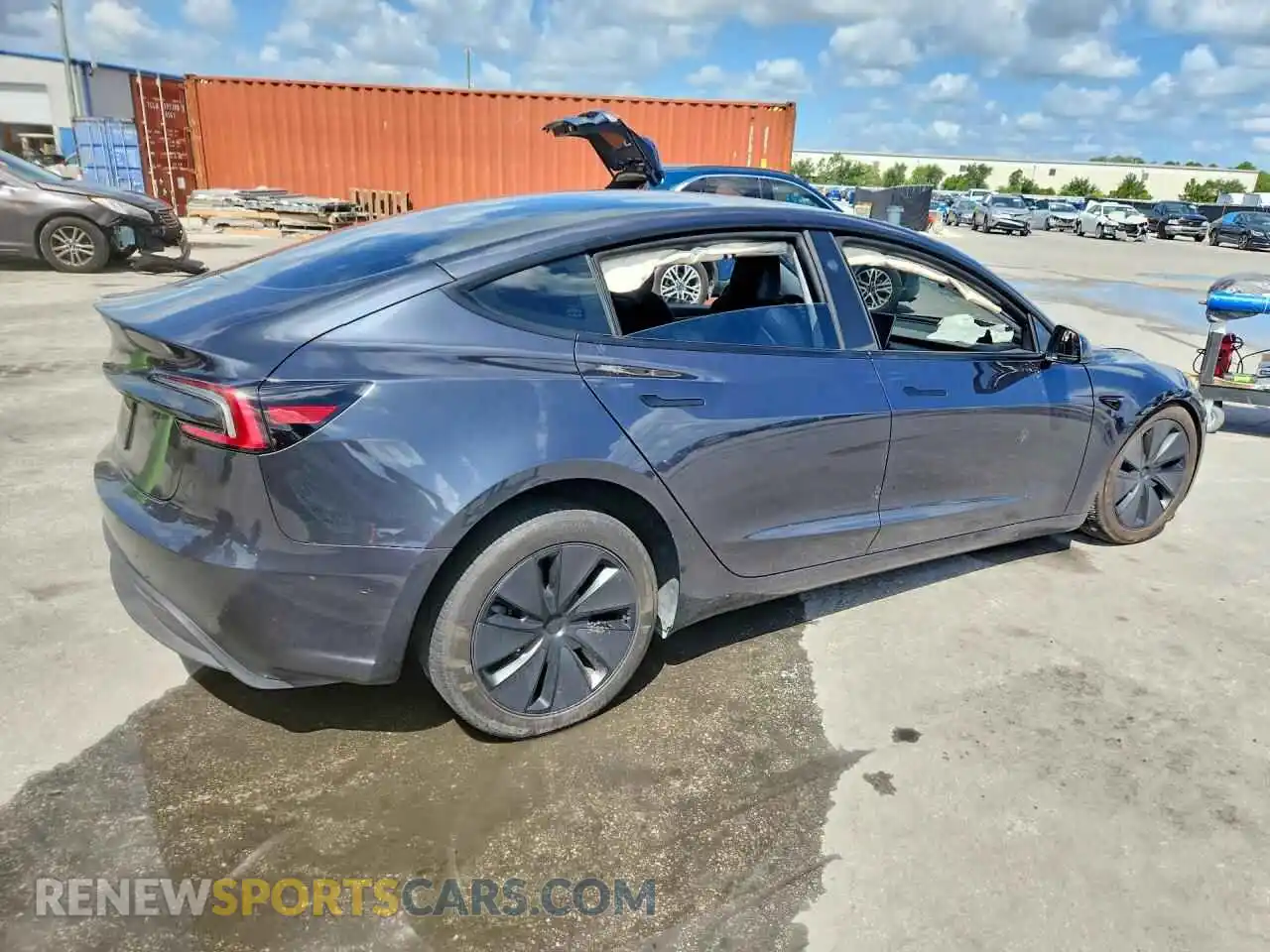3 Photograph of a damaged car 5YJ3E1EA4RF740963 TESLA MODEL 3 2024