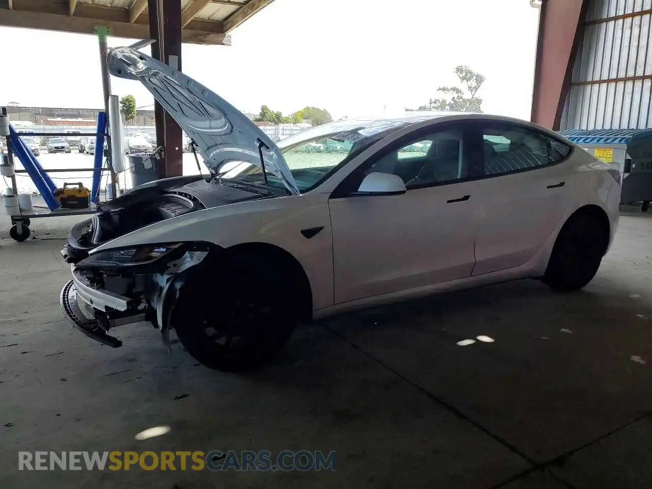 1 Фотография поврежденного автомобиля 5YJ3E1EA4RF749579 TESLA MODEL 3 2024
