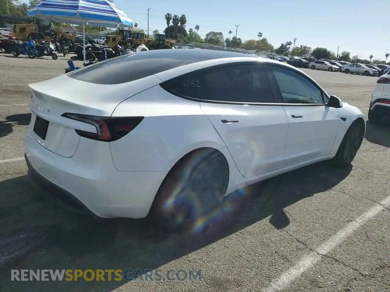 3 Photograph of a damaged car 5YJ3E1EA4RF786437 TESLA MODEL 3 2024