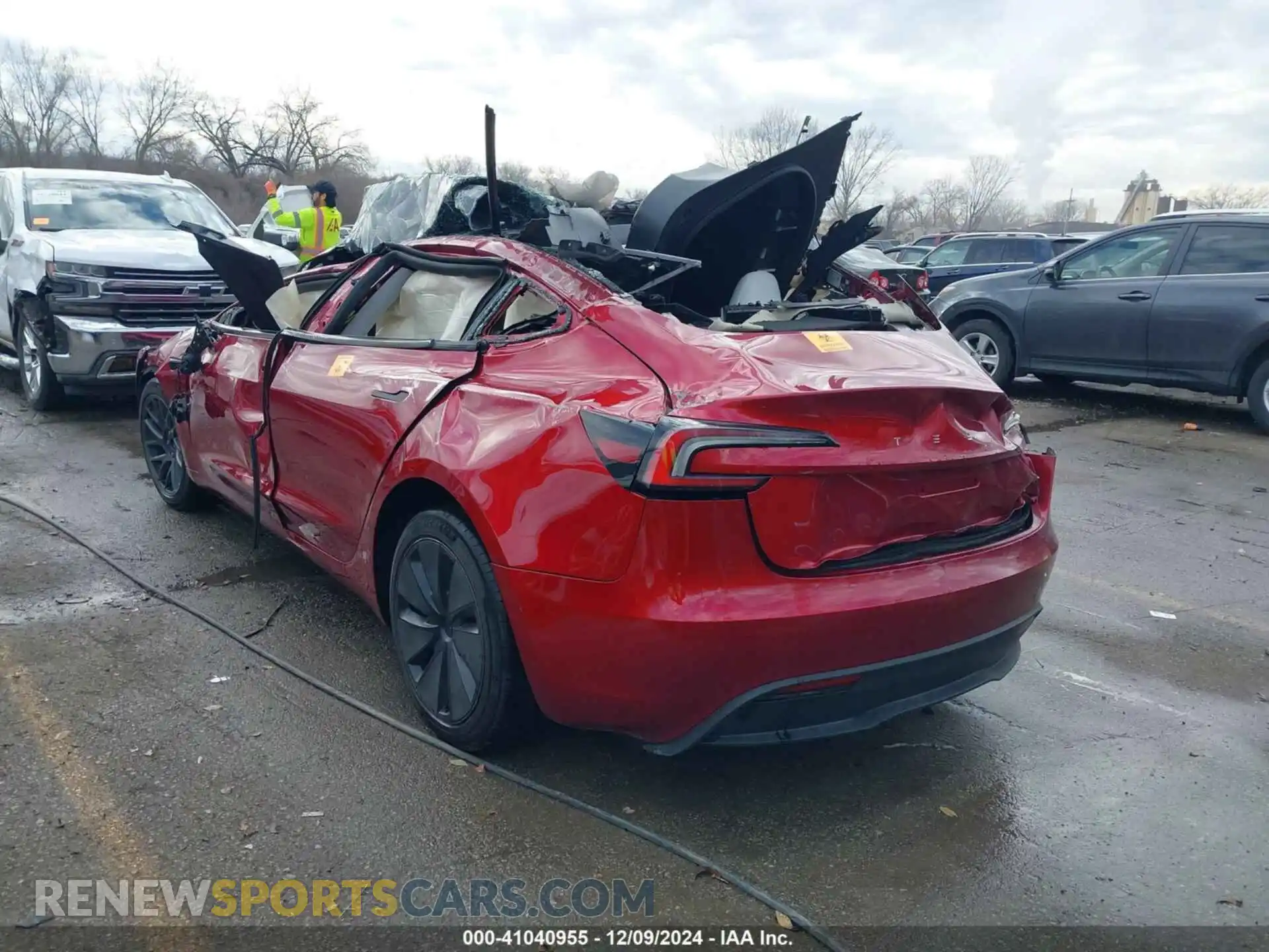 3 Photograph of a damaged car 5YJ3E1EA4RF801552 TESLA MODEL 3 2024