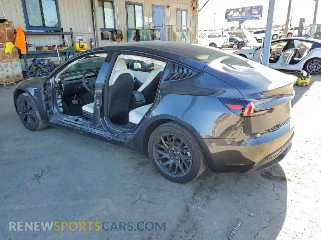 2 Фотография поврежденного автомобиля 5YJ3E1EA4RF824216 TESLA MODEL 3 2024