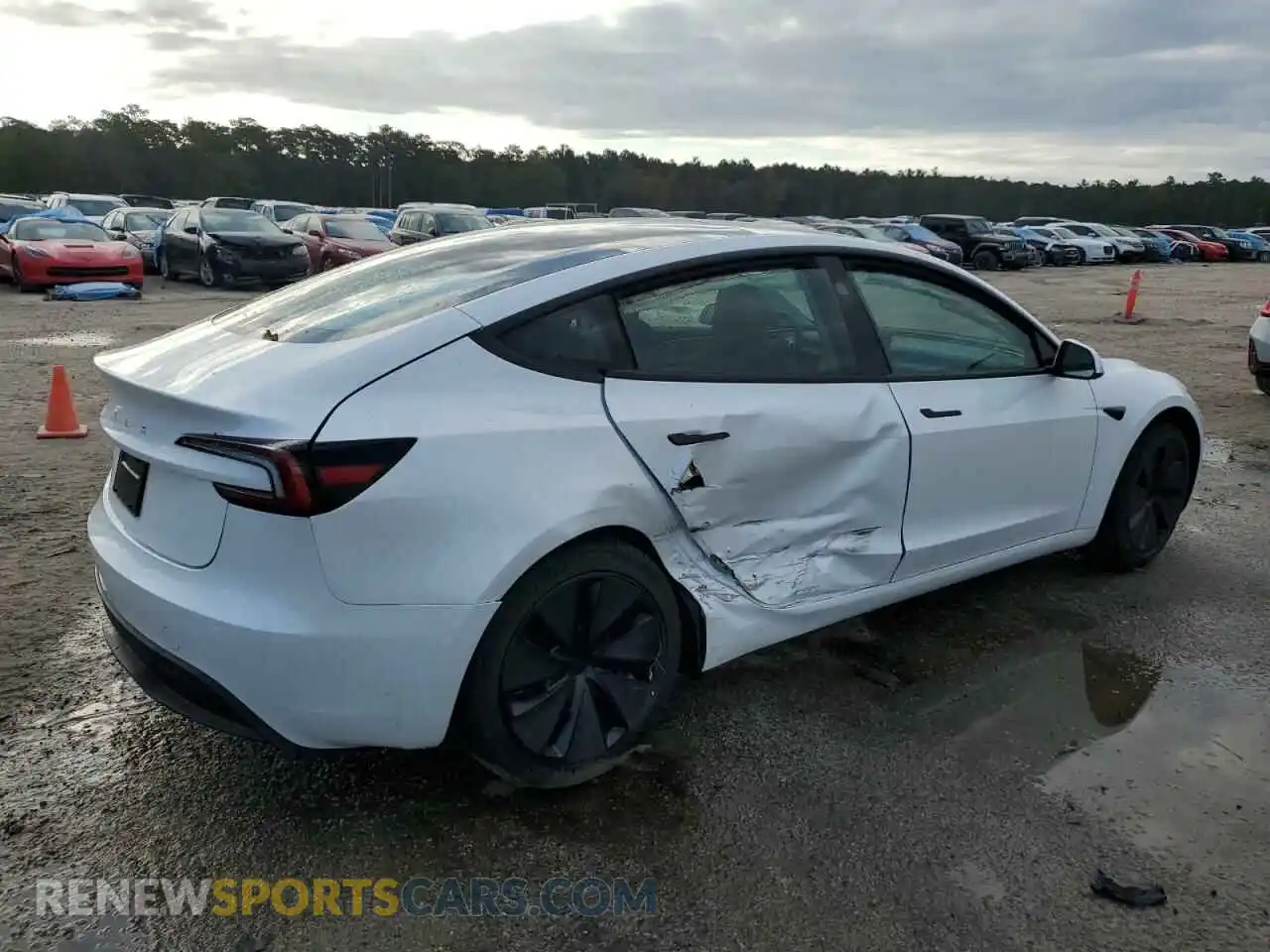 3 Photograph of a damaged car 5YJ3E1EA4RF825415 TESLA MODEL 3 2024