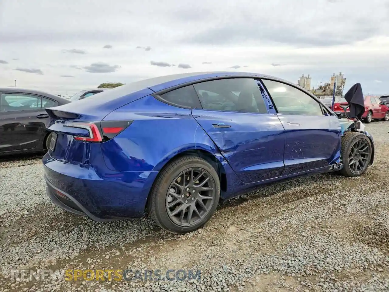 3 Photograph of a damaged car 5YJ3E1EA4RF829285 TESLA MODEL 3 2024