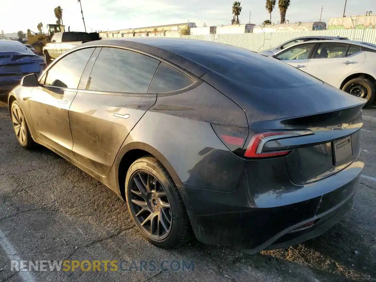 2 Photograph of a damaged car 5YJ3E1EA4RF855661 TESLA MODEL 3 2024