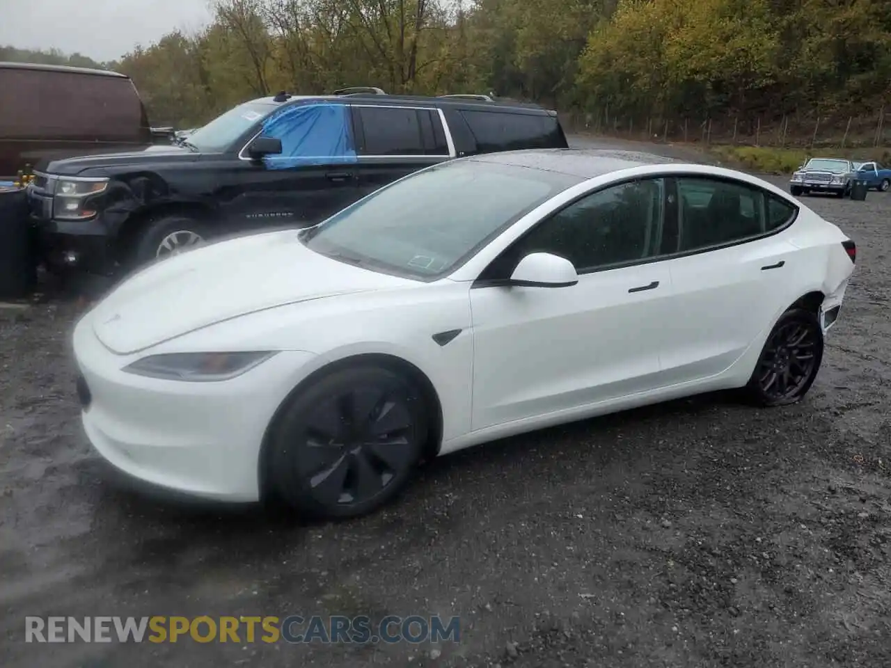 1 Photograph of a damaged car 5YJ3E1EA5RF728546 TESLA MODEL 3 2024