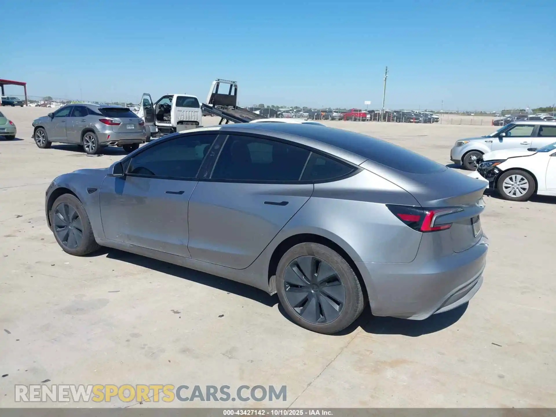 3 fotografías del automóvil dañado 5YJ3E1EA5RF857449 TESLA MODEL 3 2024