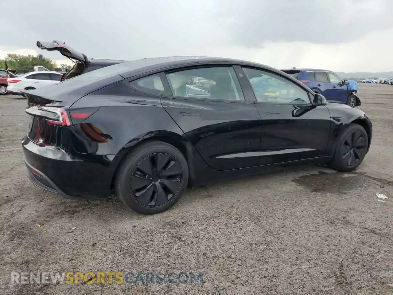 3 Photograph of a damaged car 5YJ3E1EA5RF860464 TESLA MODEL 3 2024
