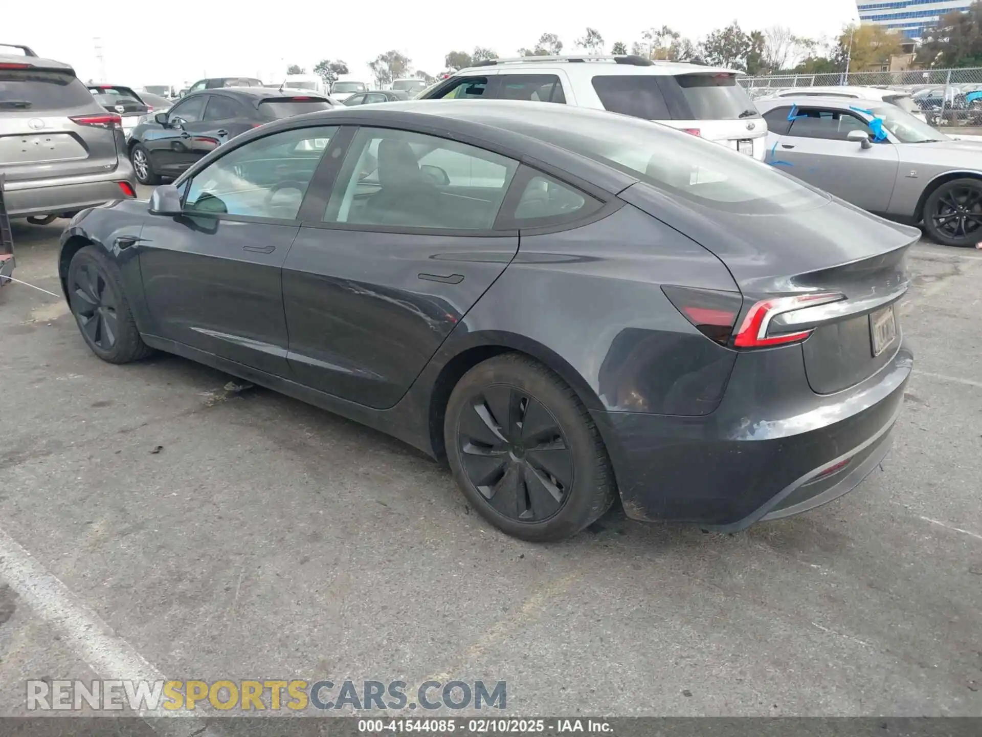 3 Photograph of a damaged car 5YJ3E1EA6RF726515 TESLA MODEL 3 2024