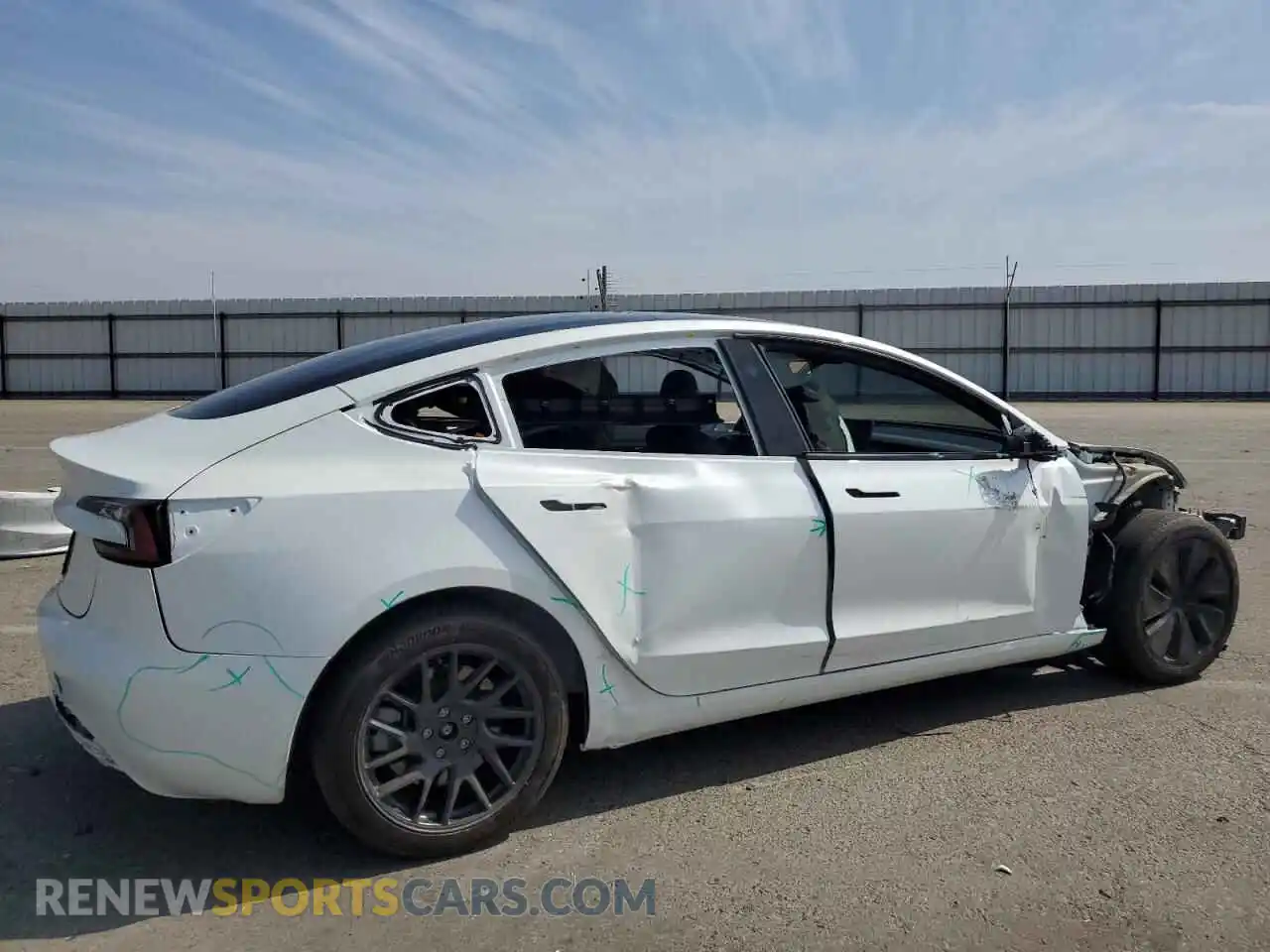 3 Photograph of a damaged car 5YJ3E1EA6RF855709 TESLA MODEL 3 2024
