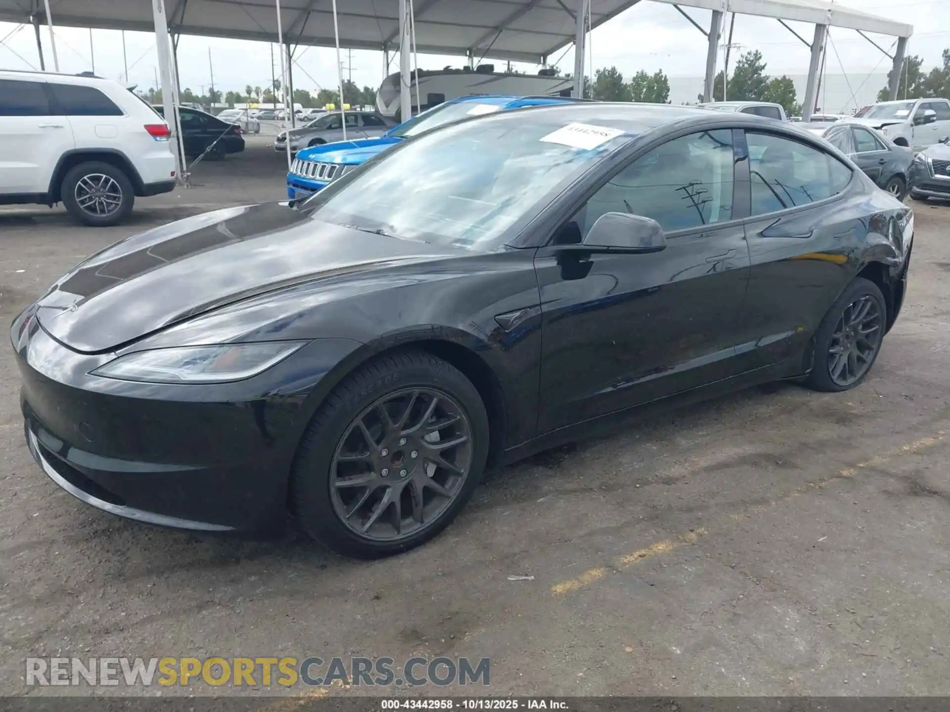 2 Photograph of a damaged car 5YJ3E1EA7RF718388 TESLA MODEL 3 2024