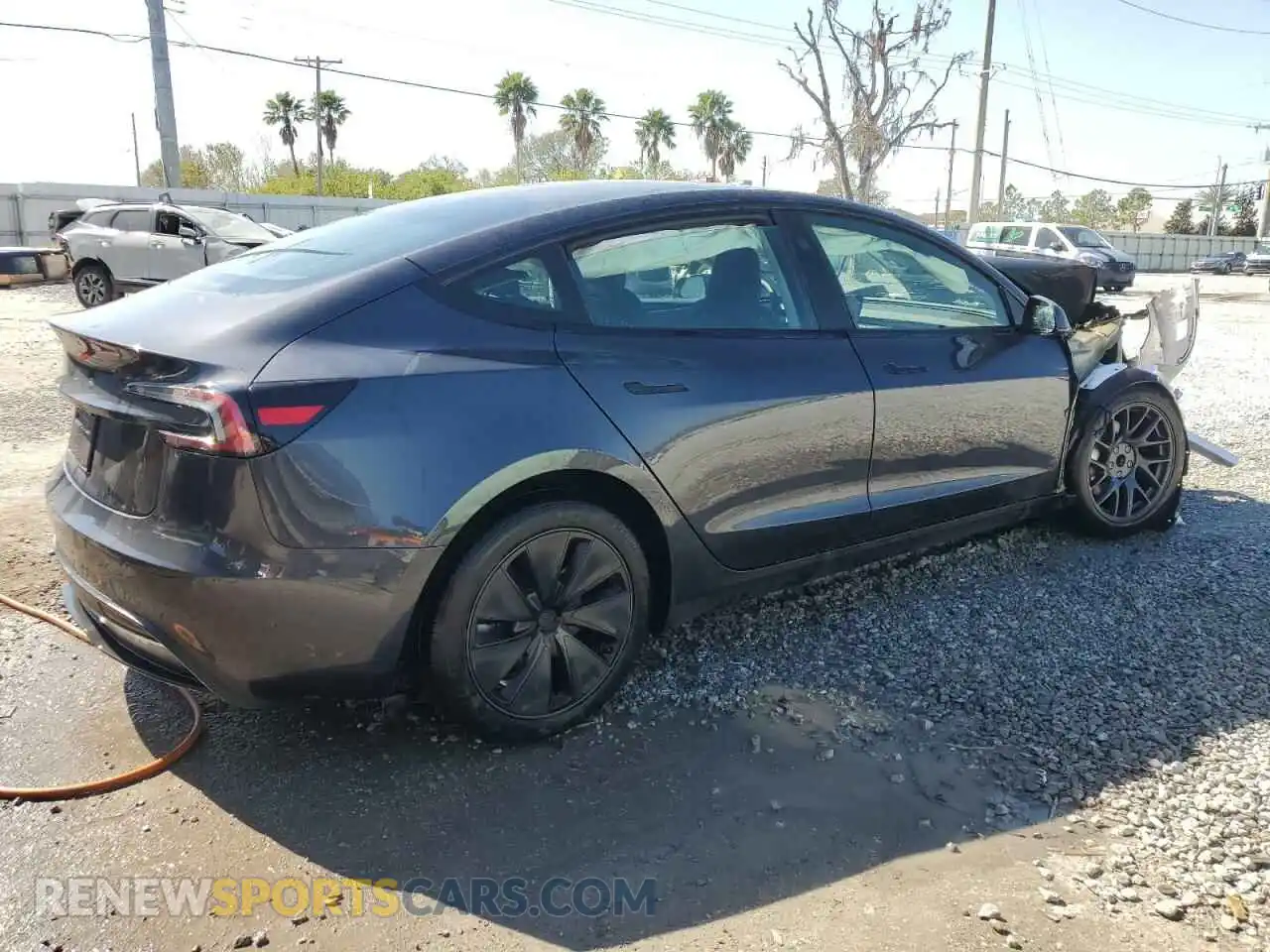 3 Фотография поврежденного автомобиля 5YJ3E1EA7RF743100 TESLA MODEL 3 2024