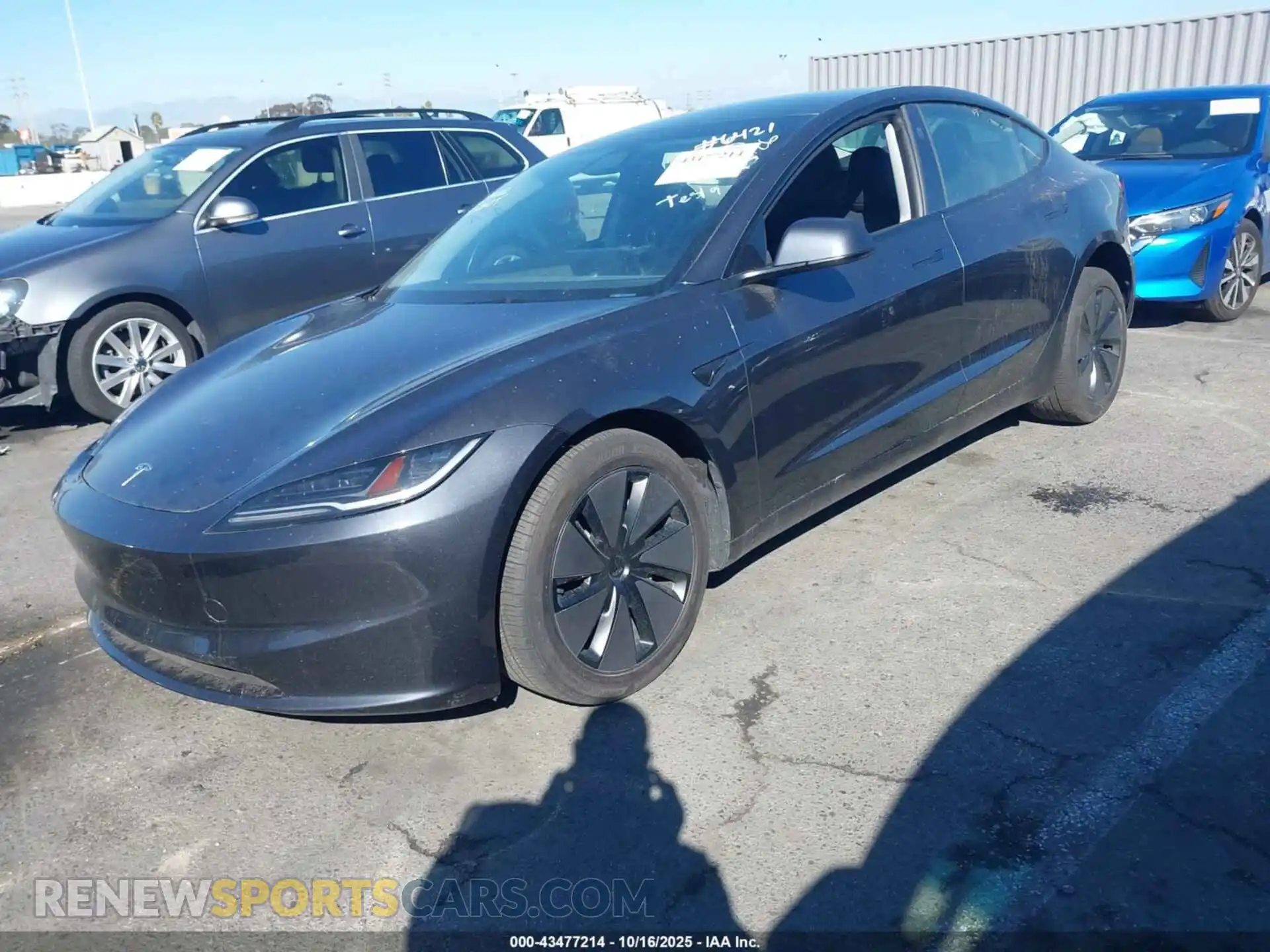 2 Photograph of a damaged car 5YJ3E1EA8RF726421 TESLA MODEL 3 2024