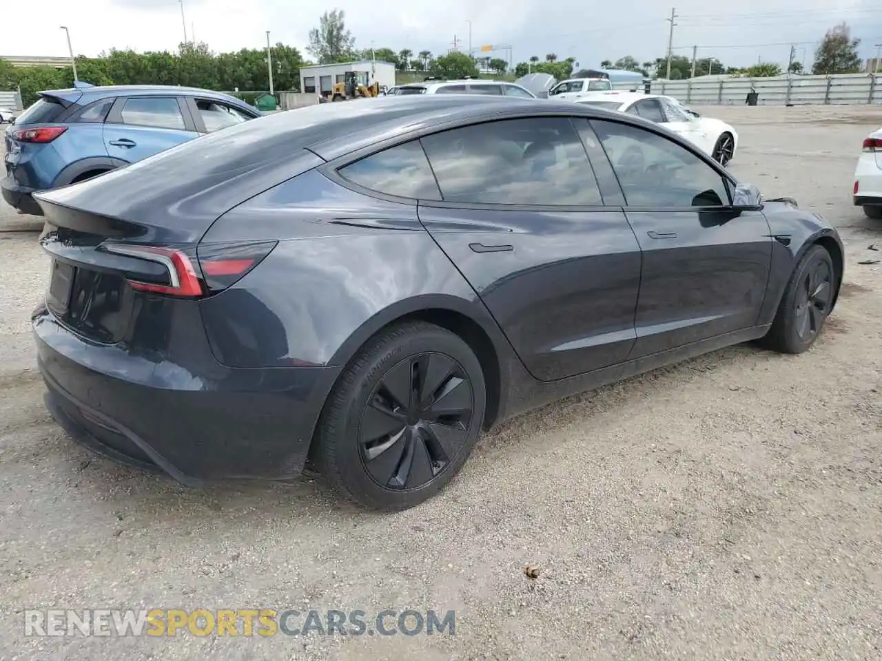 3 Photograph of a damaged car 5YJ3E1EA8RF746541 TESLA MODEL 3 2024