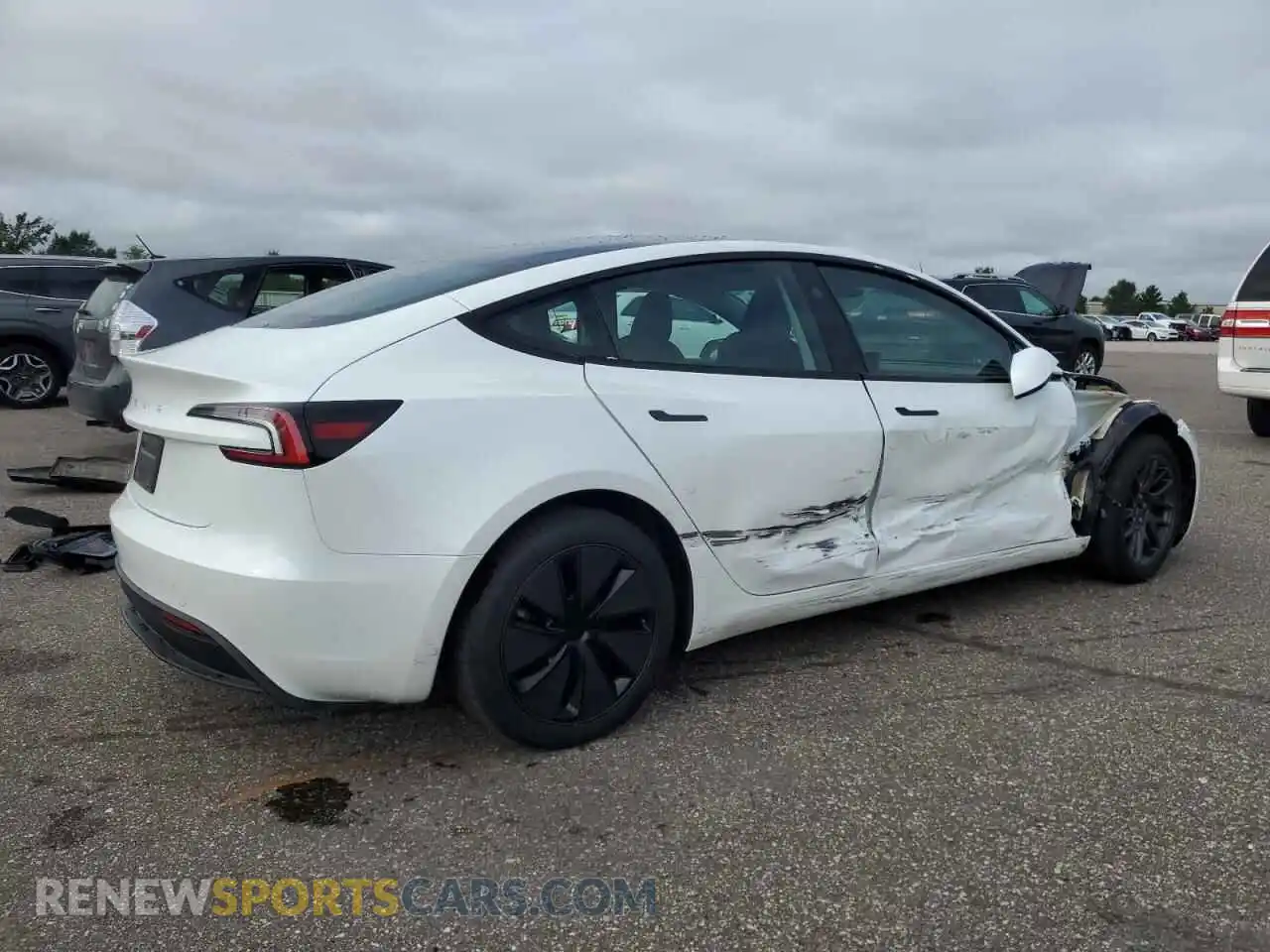 3 Photograph of a damaged car 5YJ3E1EA8RF829404 TESLA MODEL 3 2024
