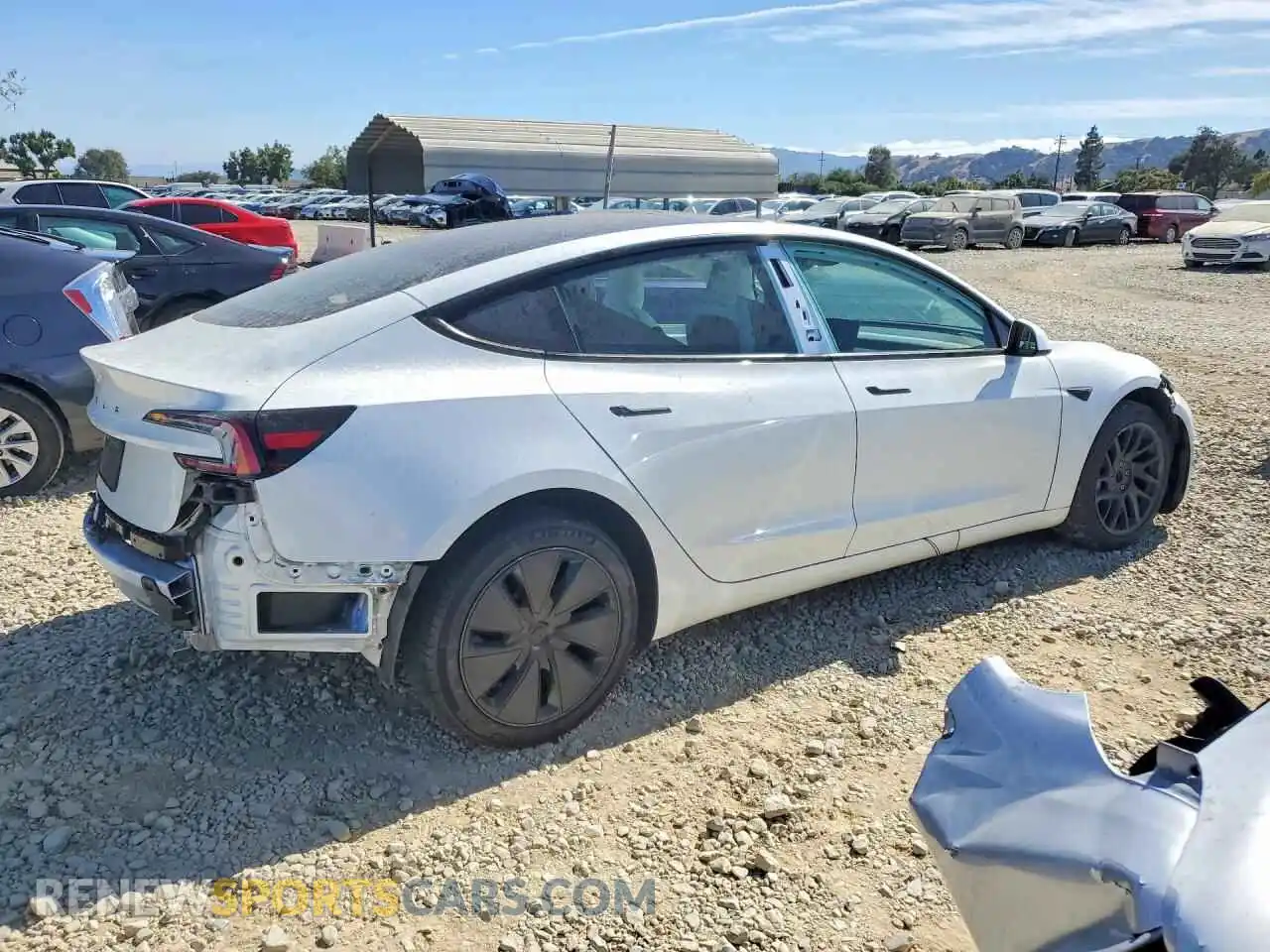 3 Фотография поврежденного автомобиля 5YJ3E1EA8RF866632 TESLA MODEL 3 2024