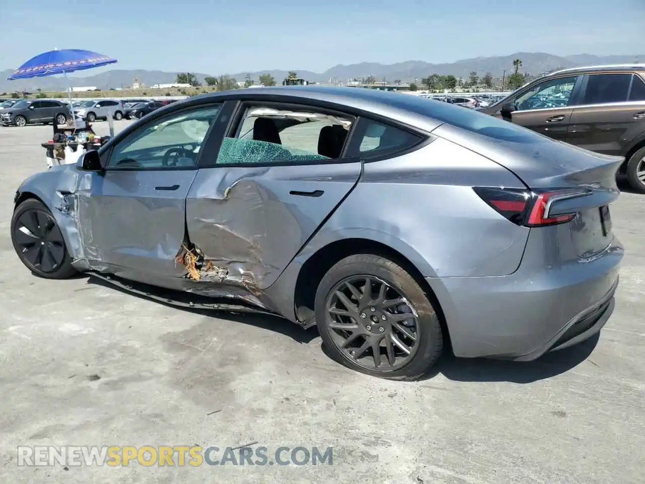 2 Photograph of a damaged car 5YJ3E1EA8RF870082 TESLA MODEL 3 2024