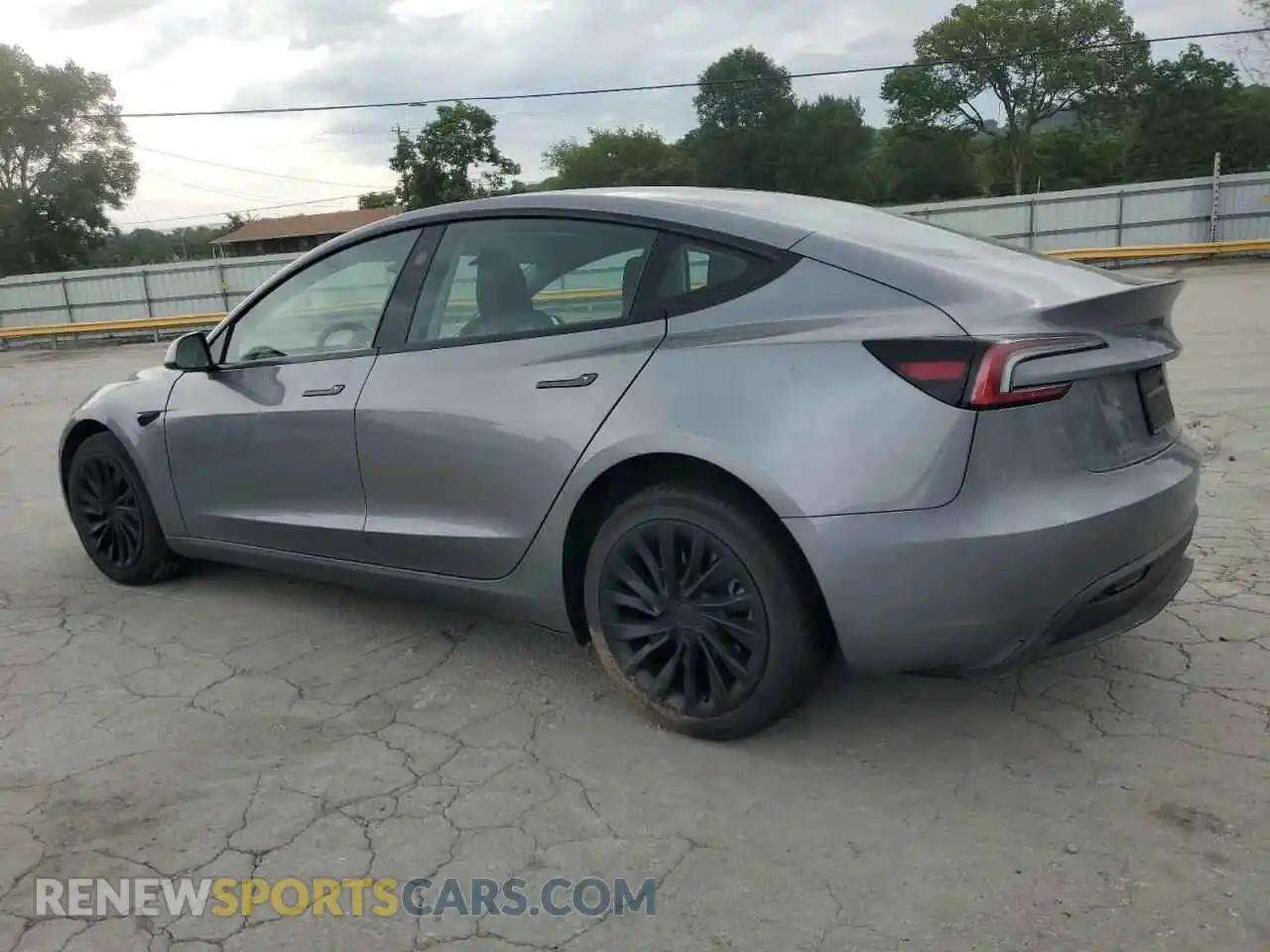 2 Photograph of a damaged car 5YJ3E1EA8RF872916 TESLA MODEL 3 2024