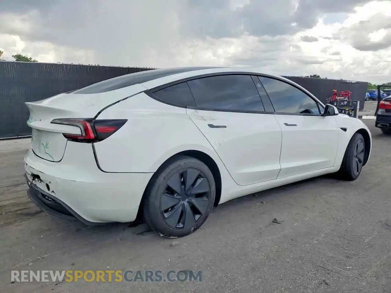 3 Photograph of a damaged car 5YJ3E1EA9RF744085 TESLA MODEL 3 2024