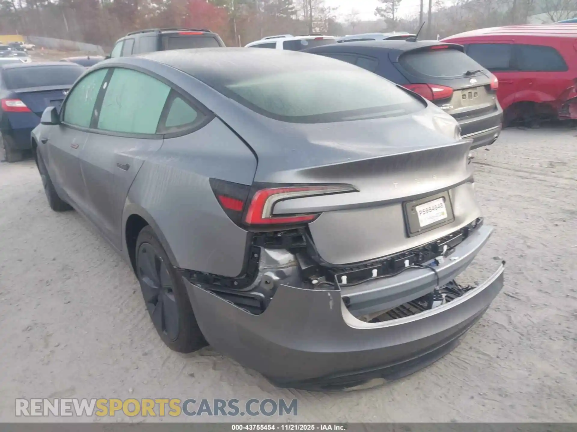 3 Photograph of a damaged car 5YJ3E1EA9RF862475 TESLA MODEL 3 2024