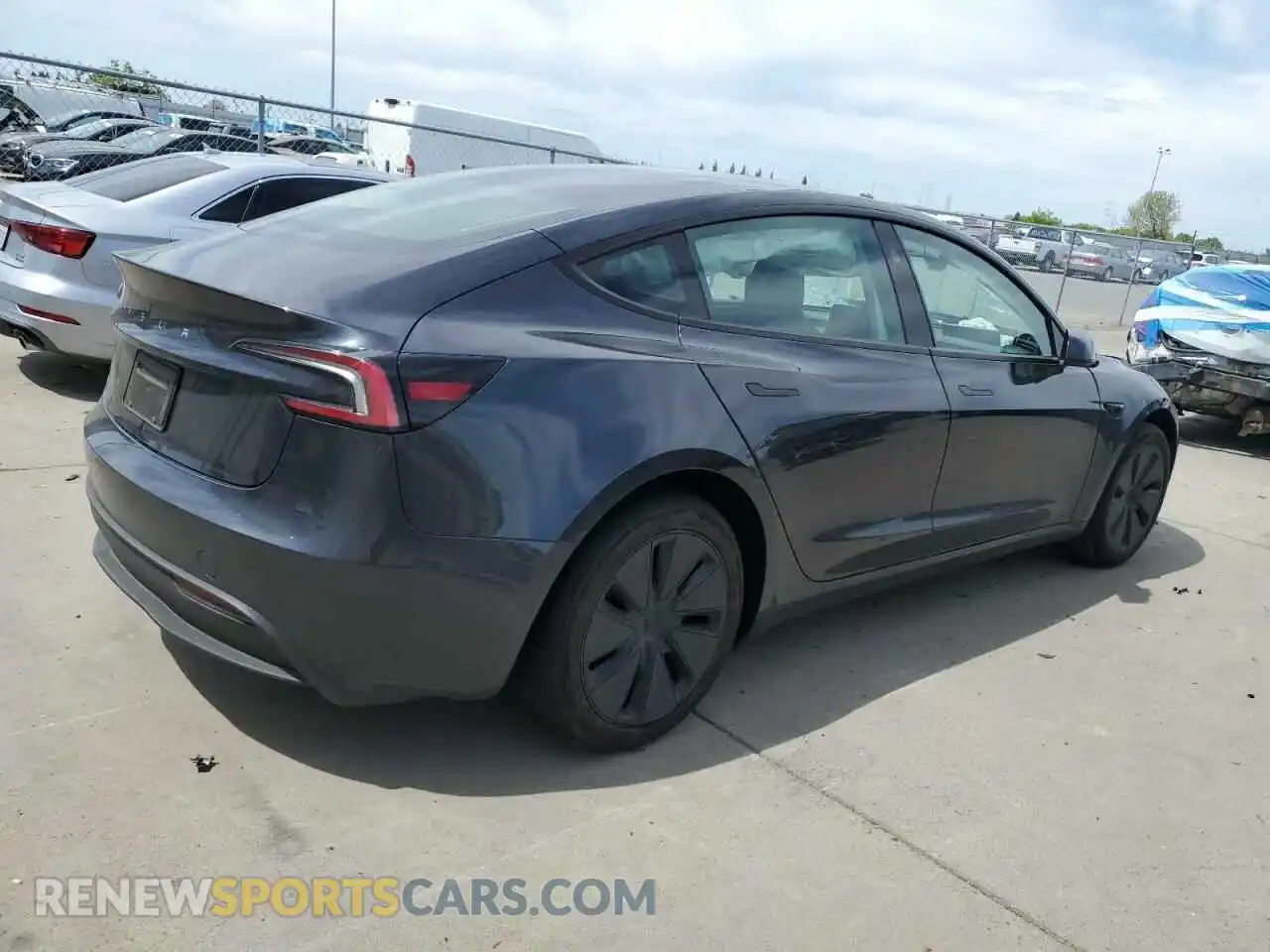 3 Photograph of a damaged car 5YJ3E1EAXRF718546 TESLA MODEL 3 2024