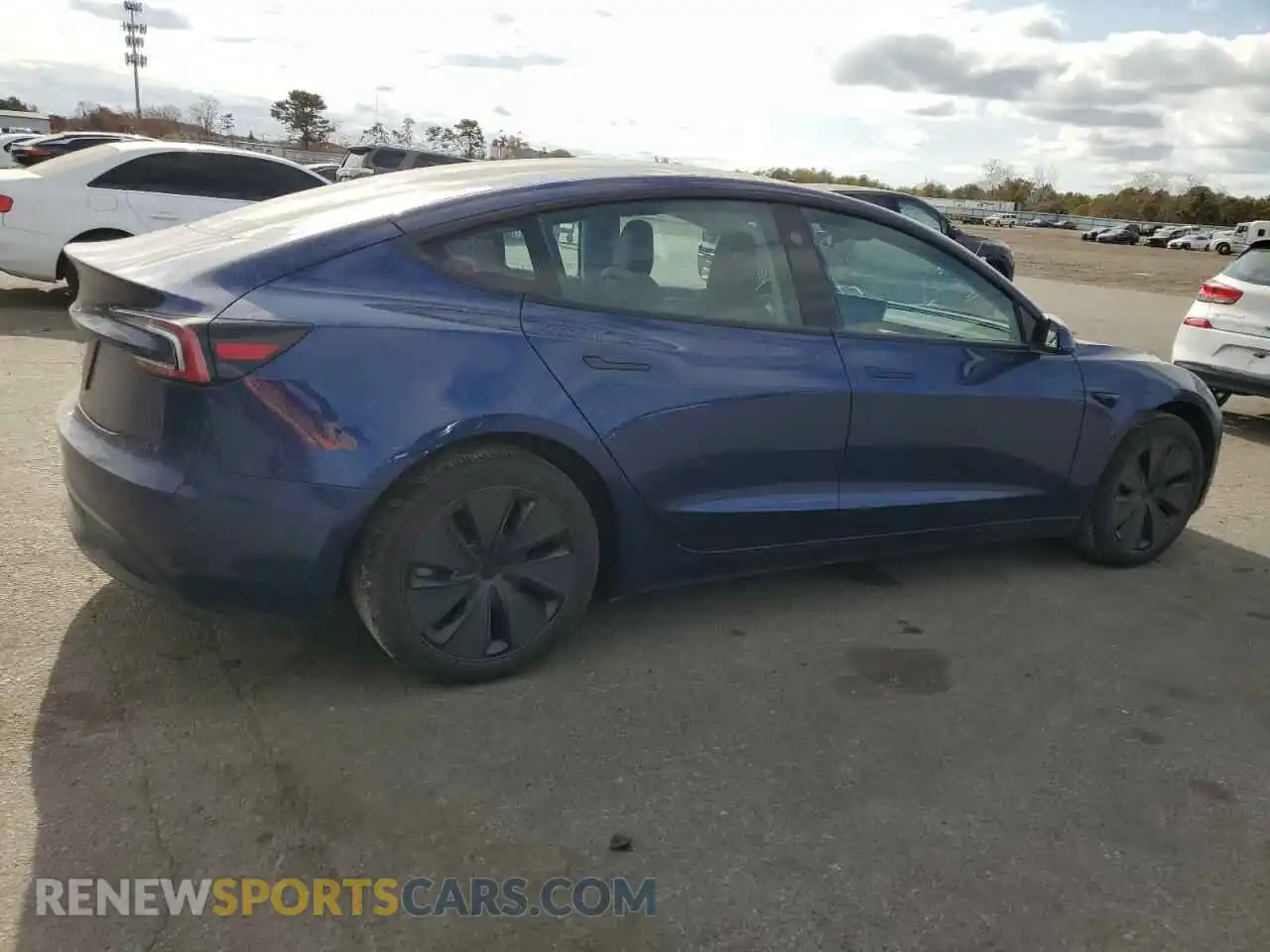 3 Photograph of a damaged car 5YJ3E1EAXRF725898 TESLA MODEL 3 2024