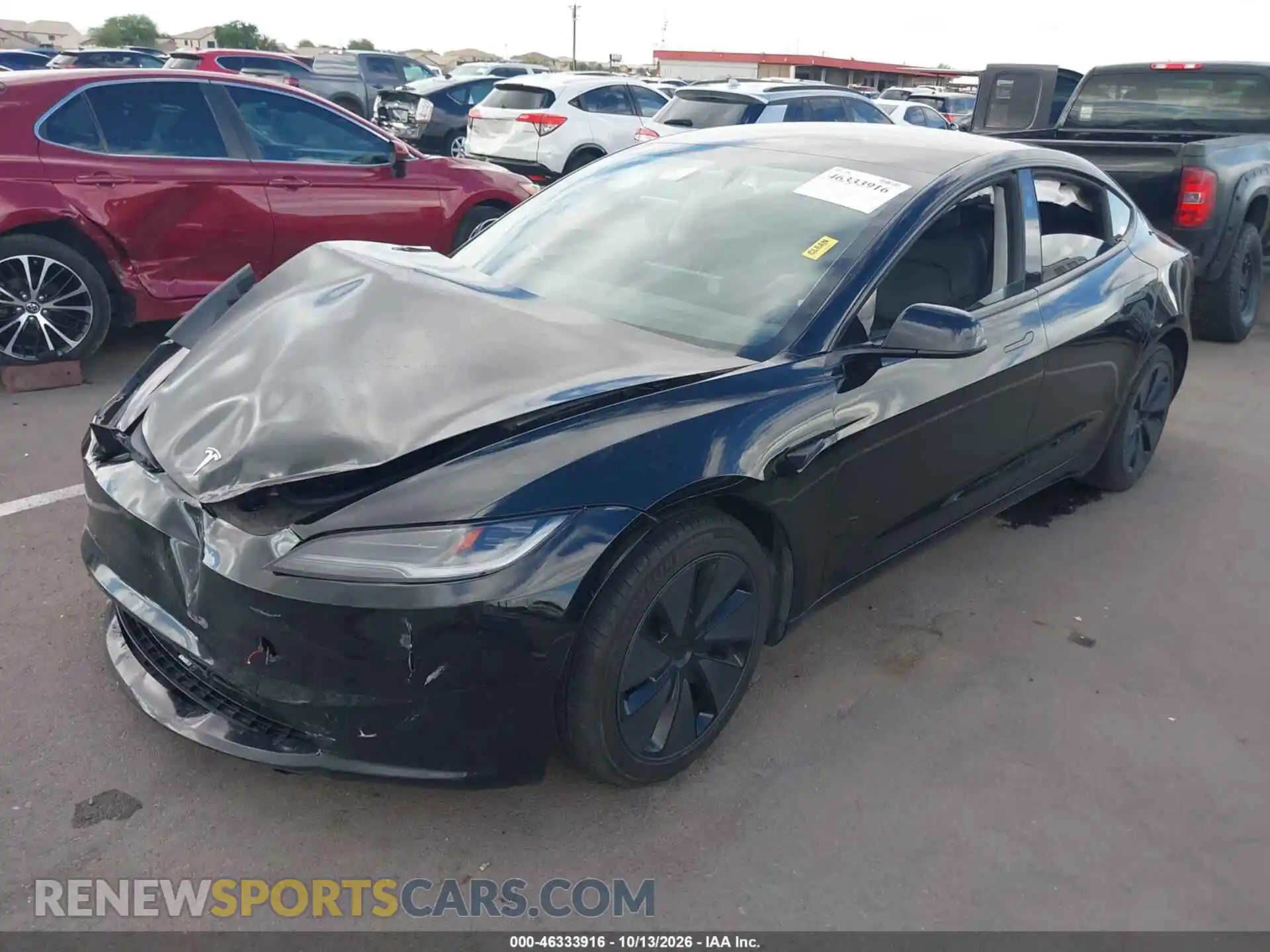 2 fotografías del automóvil dañado 5YJ3E1EAXRF834085 TESLA MODEL 3 2024