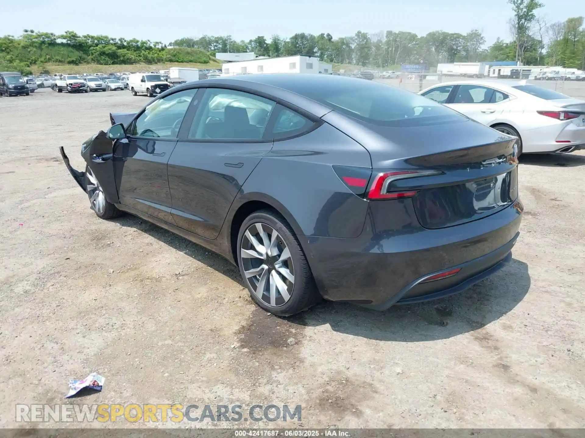 3 Photograph of a damaged car 5YJ3E1EB0RF766260 TESLA MODEL 3 2024