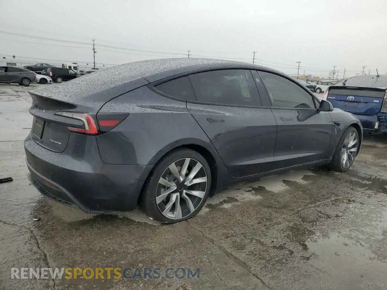3 Photograph of a damaged car 5YJ3E1EB1RF722073 TESLA MODEL 3 2024
