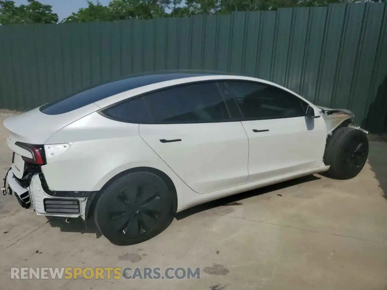 3 Photograph of a damaged car 5YJ3E1EB1RF755266 TESLA MODEL 3 2024
