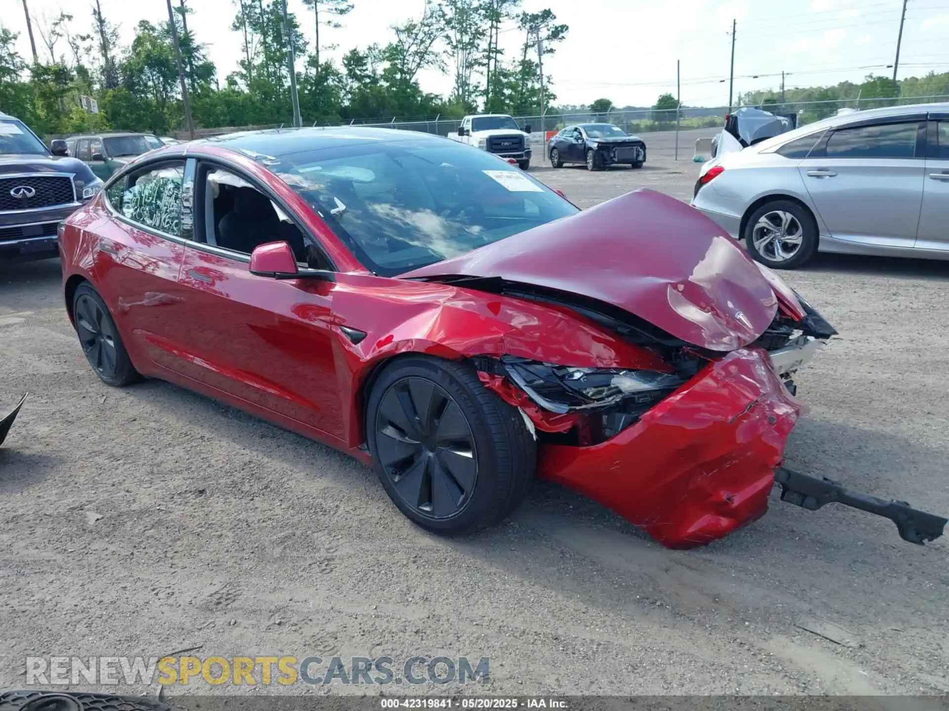 1 Photograph of a damaged car 5YJ3E1EB1RF768695 TESLA MODEL 3 2024
