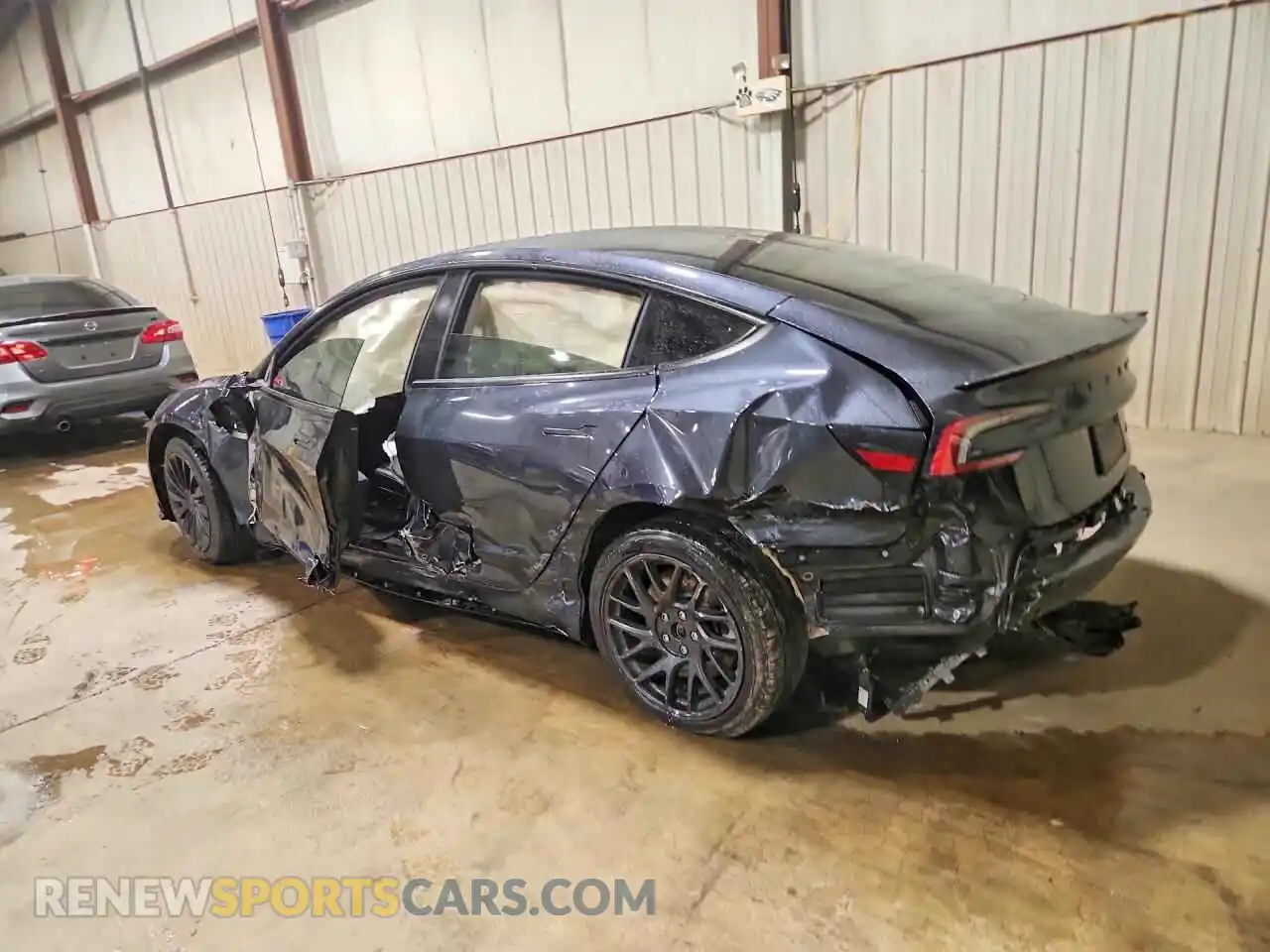 2 fotografías del automóvil dañado 5YJ3E1EB1RF812131 TESLA MODEL 3 2024