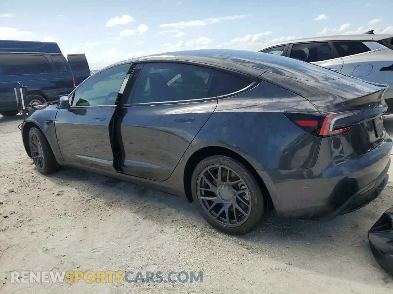 2 Photograph of a damaged car 5YJ3E1EB2RF722552 TESLA MODEL 3 2024