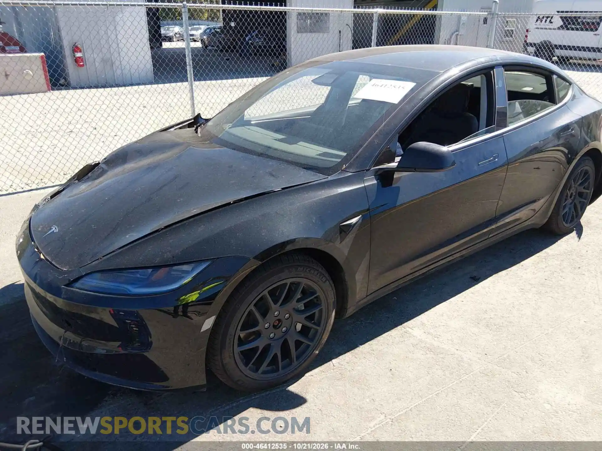 2 fotografías del automóvil dañado 5YJ3E1EB2RF767538 TESLA MODEL 3 2024