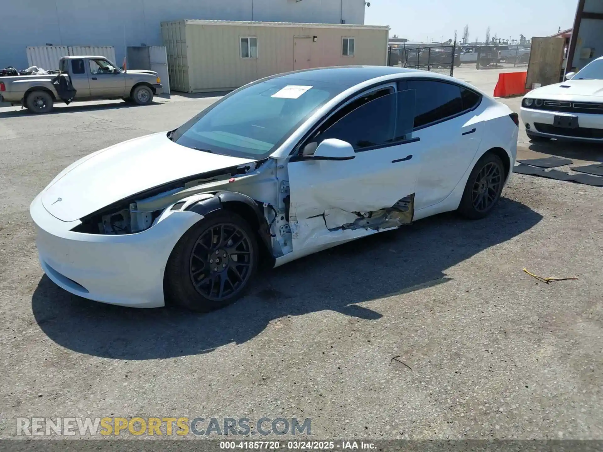 2 Photograph of a damaged car 5YJ3E1EB2RF773730 TESLA MODEL 3 2024