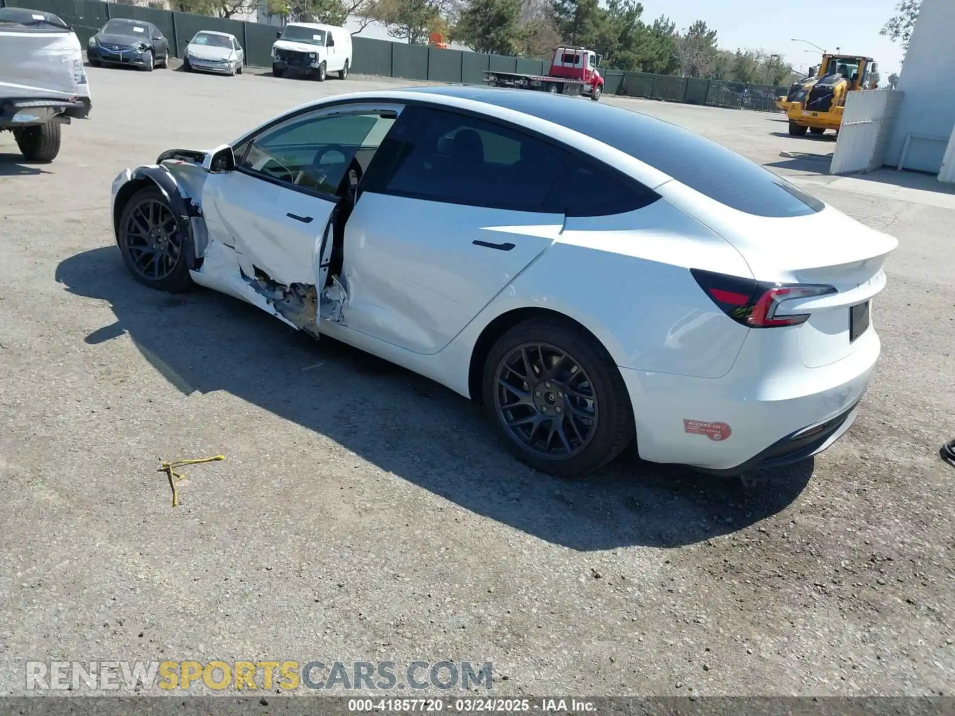 3 Photograph of a damaged car 5YJ3E1EB2RF773730 TESLA MODEL 3 2024