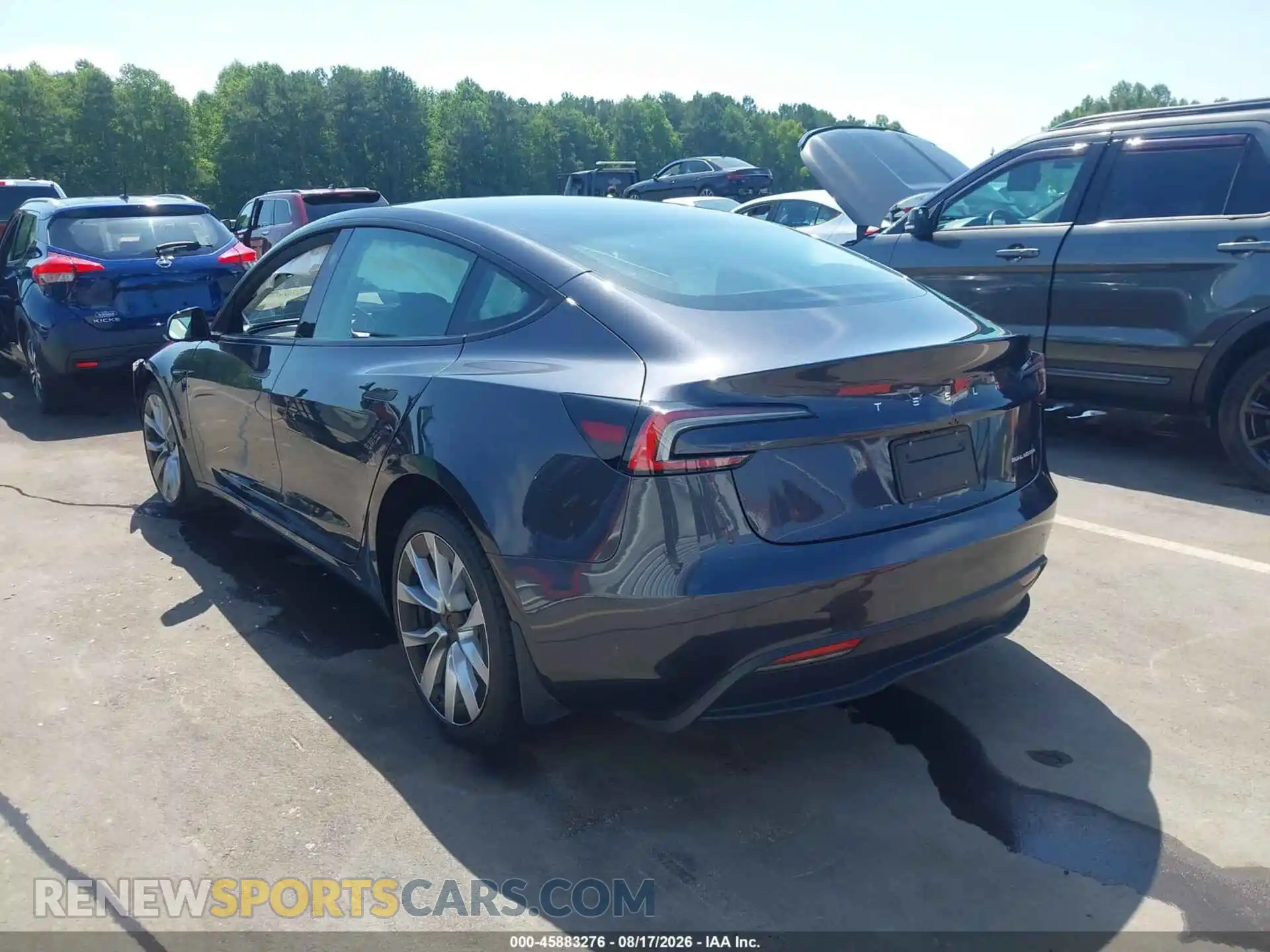3 Photograph of a damaged car 5YJ3E1EB2RF795761 TESLA MODEL 3 2024