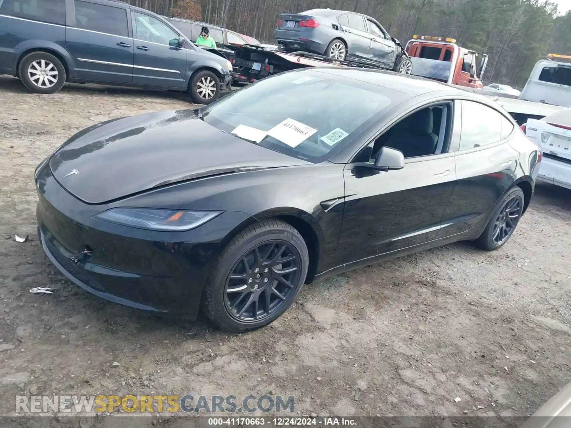 2 Photograph of a damaged car 5YJ3E1EB2RF806922 TESLA MODEL 3 2024