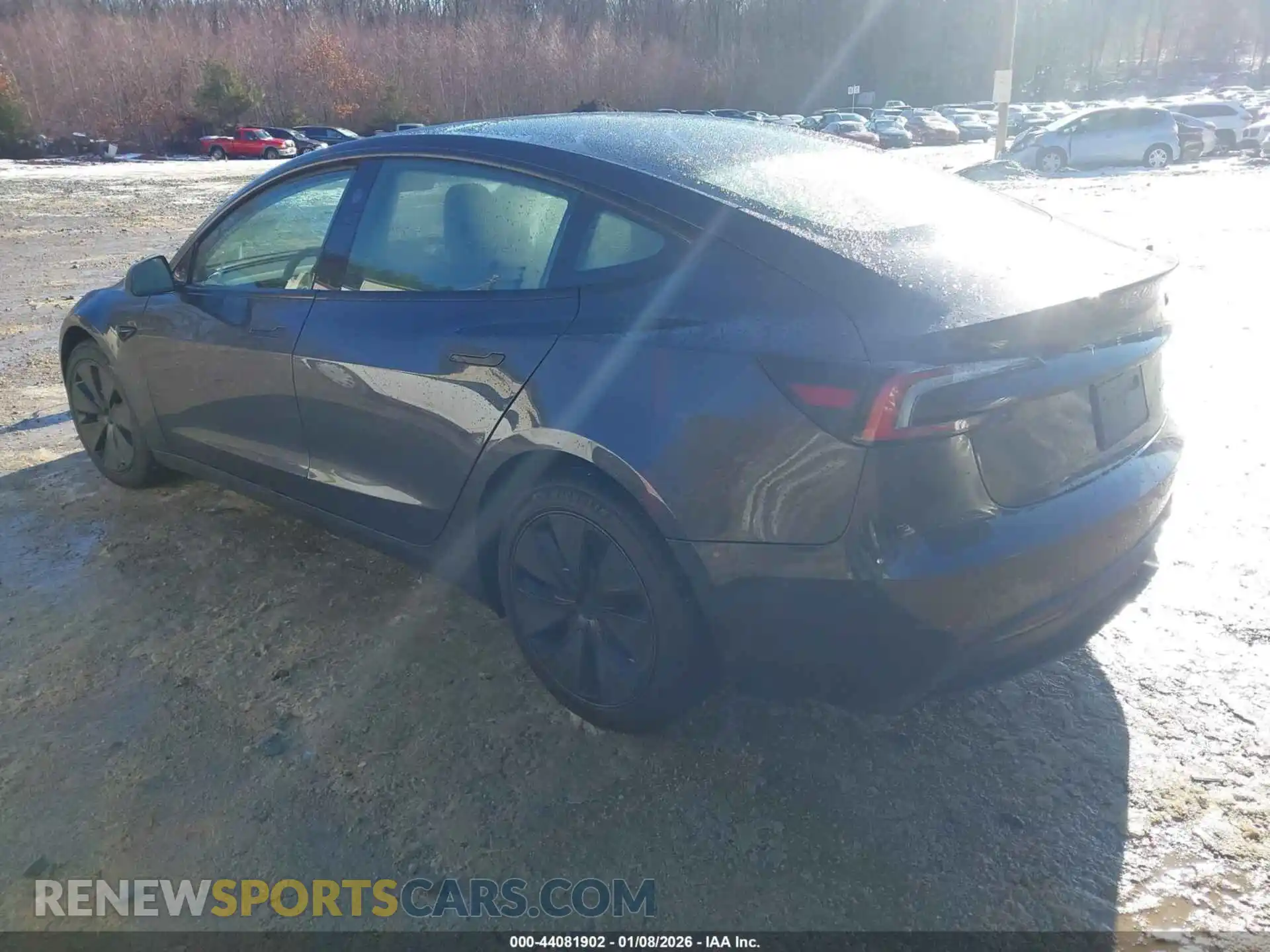 3 Photograph of a damaged car 5YJ3E1EB2RF814812 TESLA MODEL 3 2024