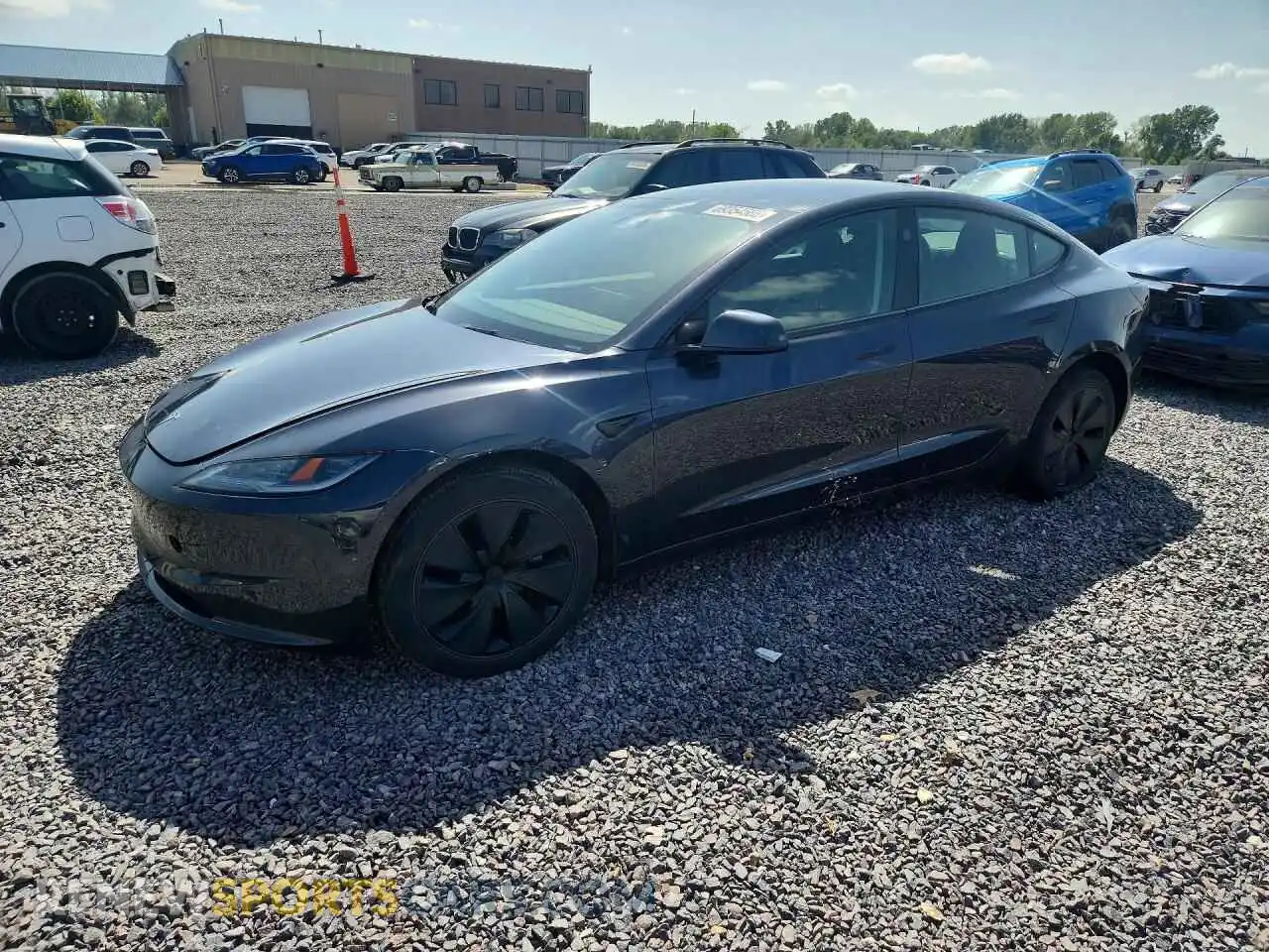 1 Фотография поврежденного автомобиля 5YJ3E1EB2RF819041 TESLA MODEL 3 2024