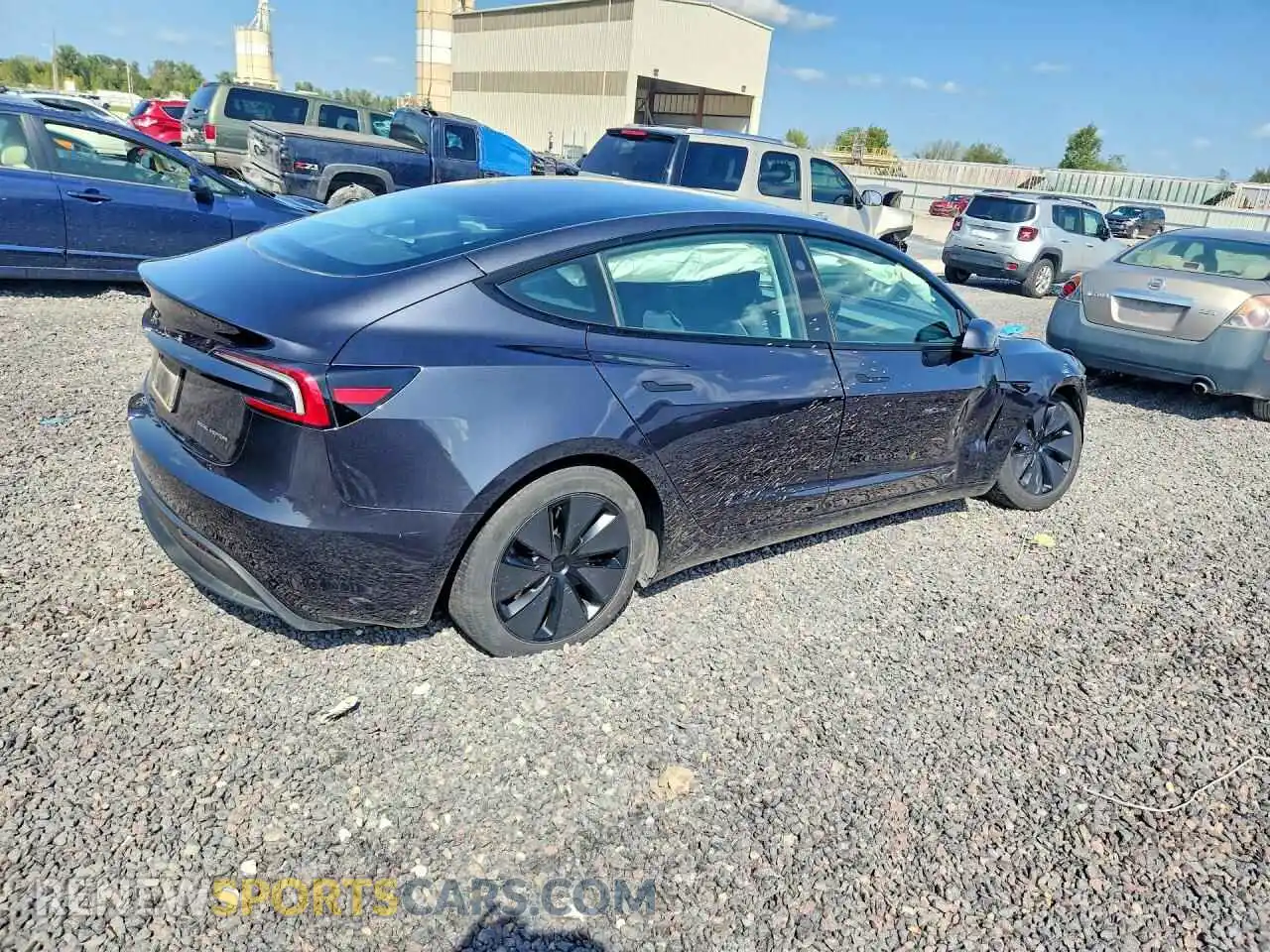 3 Фотография поврежденного автомобиля 5YJ3E1EB2RF819041 TESLA MODEL 3 2024