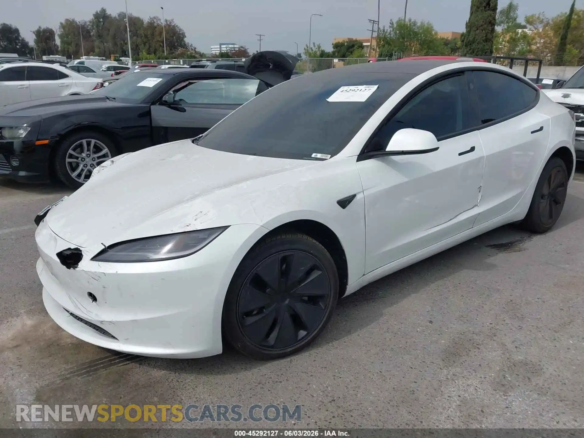 2 Photograph of a damaged car 5YJ3E1EB4RF754712 TESLA MODEL 3 2024